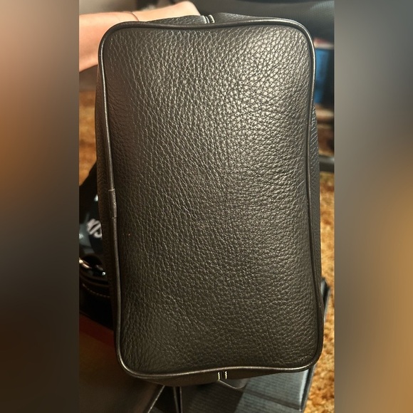 Dooney & Bourke 1975 Black Pebbled Leather Large Tote Bag LIKE NEW! - Picture 6 of 12